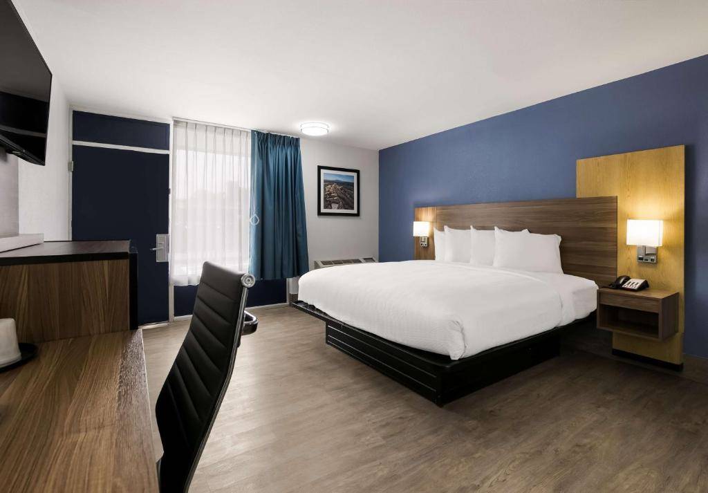 SuresStay Plus Pigeon Forge